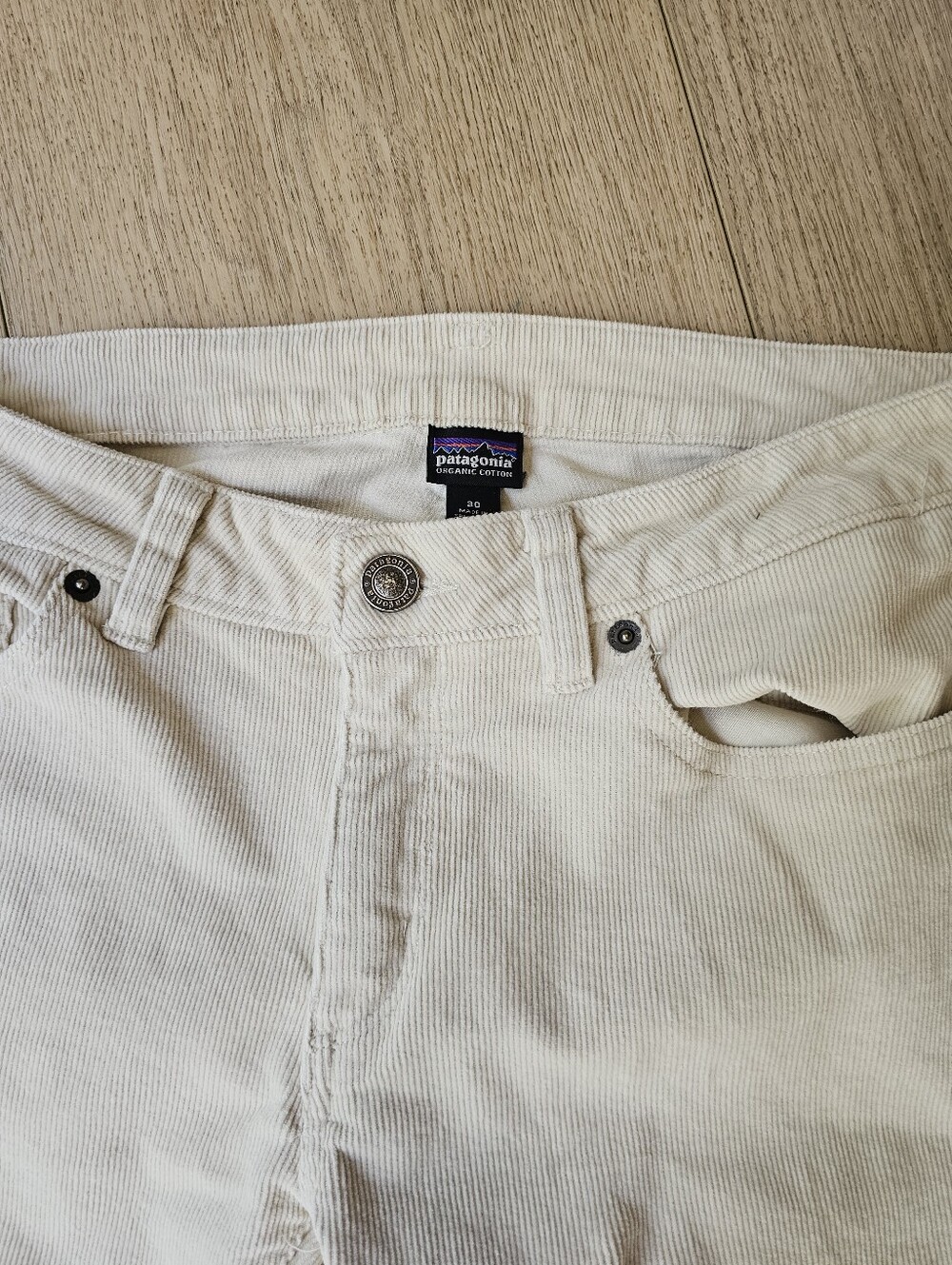 Patagonia Women's Fitted Organic Cotton Corduroy Pants (55055) natural - size 30 - Picture 4 of 12